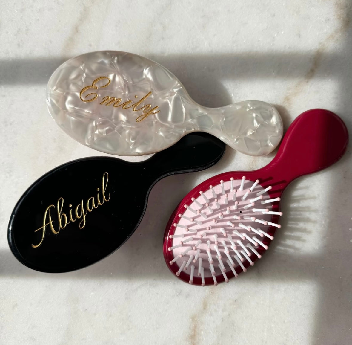 Bowee Custom Name Hair Brush