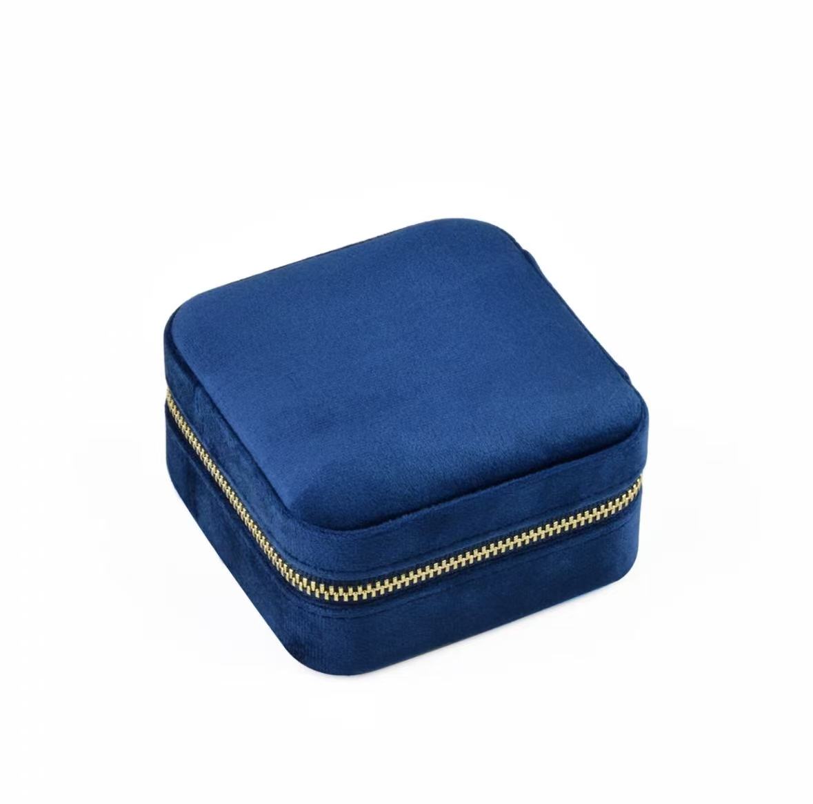 Bowee Custom Name Velvet Make Up Box Navy