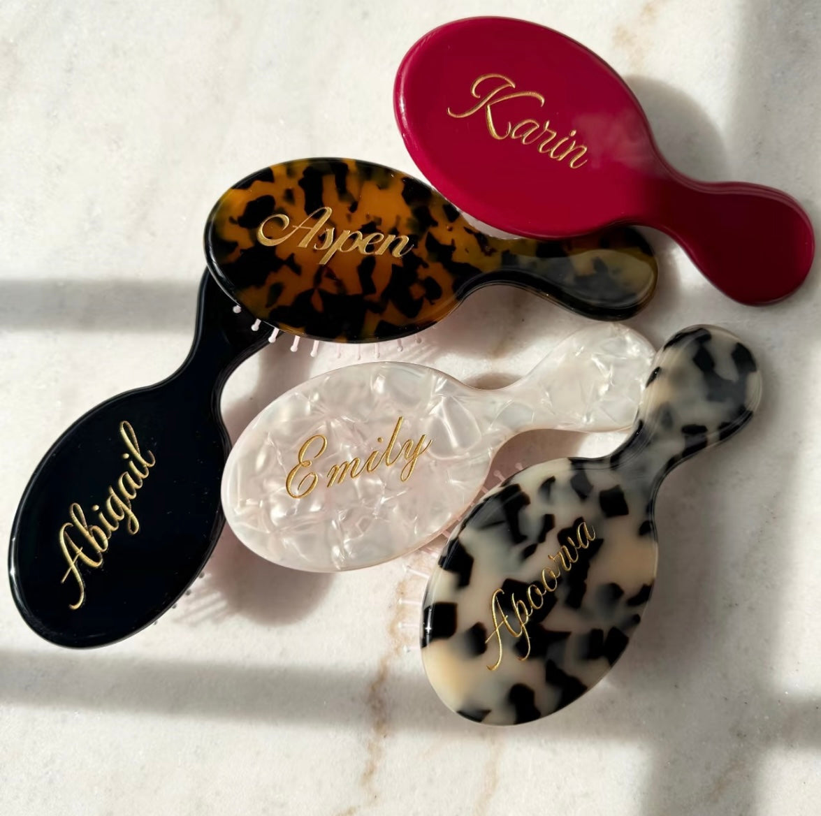 Bowee Custom Name Hair Brush