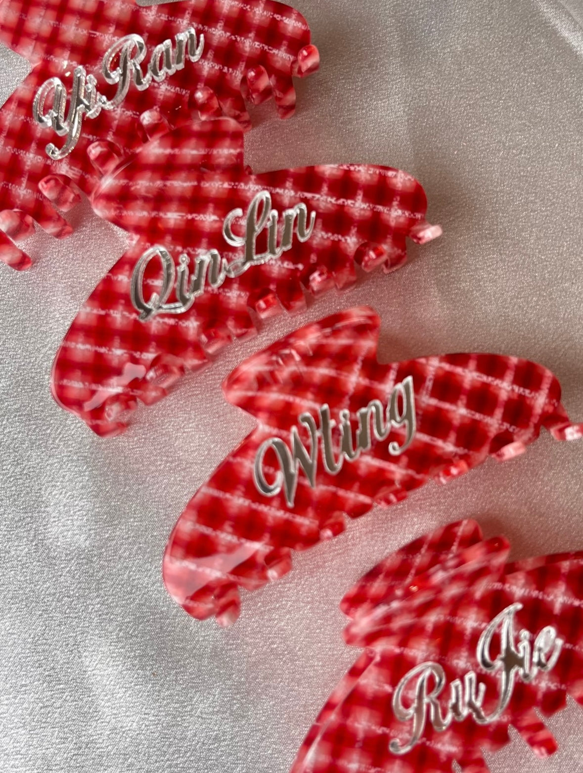 Bowee Custom Name Hair Claw Red